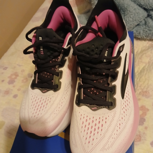 Brooks Women's Athletic Shoes - White and Pink - Picture 7 of 13